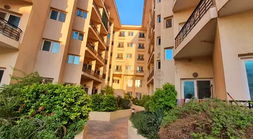 Executive Partition available near Metro !!