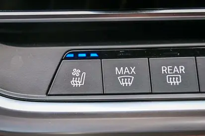 2020 BMW X6 — миниатюра 15