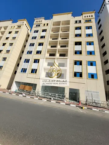 شقه غرفتين وصاله اعاده بيع تملك حر بقريه الاميره بعجمان المرحله الرابعه