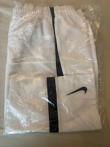 New original Nike dry-fit short size M