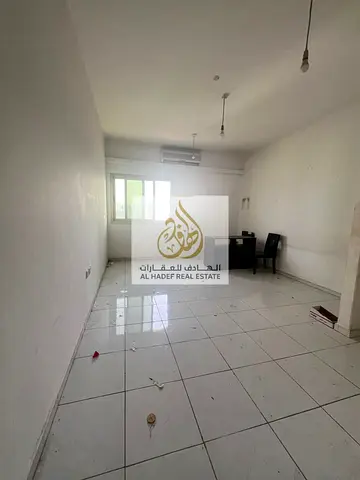 🔥 شقة غرفة وصالة للإيجار في القاسمية المحطة بالشارقة بموقع استراتيجي مميز جداً بجوار ميغا مول 🏬 قريب من جميع الخدمات والمواصلات 🚗 مساحات مريحة وتشط