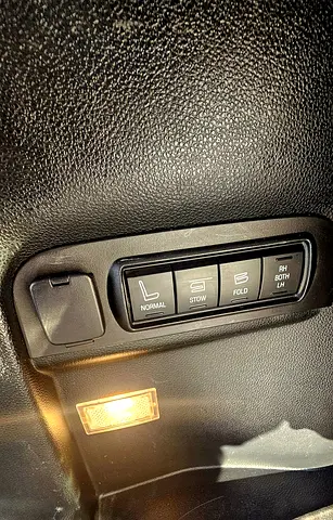 2019 FORD EXPLORER — миниатюра 17