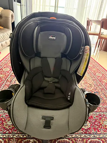 Chicco Infant Car Seat - Good Condition