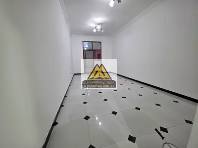 Luxury studio apartment with separate kitchen and balcony, located on Khartoum Street, at a great price and close to all services.