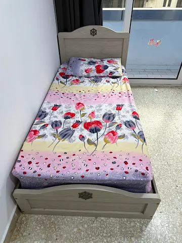 Single bed for sell