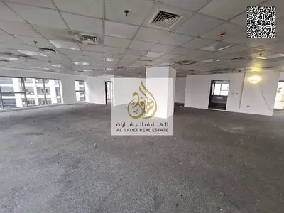 مكاتب وعيادات للإيجار في الراشدية 3 | مساحات كبيرة | باركن | تكييف مجاني
