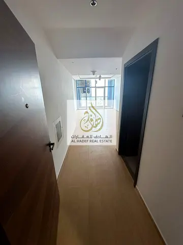 One-bedroom apartment, first inhabitant, with a wonderful view and super deluxe finishing, annual rent