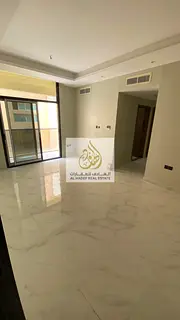 Brand new apartment, balcony, built-in wardrobes, spacious, prime location, easy access