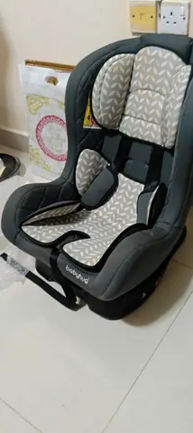 Baby car seat (convertible) in good used condition
