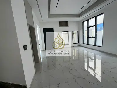 الايجارسنوي عجمان منطقة الياسمين شارع الشيخ محمد بن زيدالمخرج دبي والشارقة فيلا طابقين6غرفه وصاله مطبخ مع اجهزة كهربائية وتكيف مركزي6 حمام الغرف ماستر