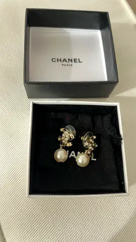 Chanel pearl earrings