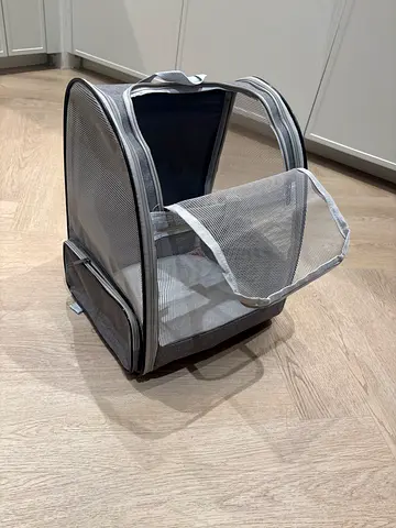 Dog carrier