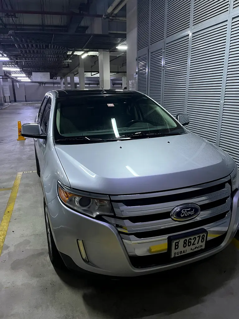 Ford Edge 2012 — photo 1 of 4
