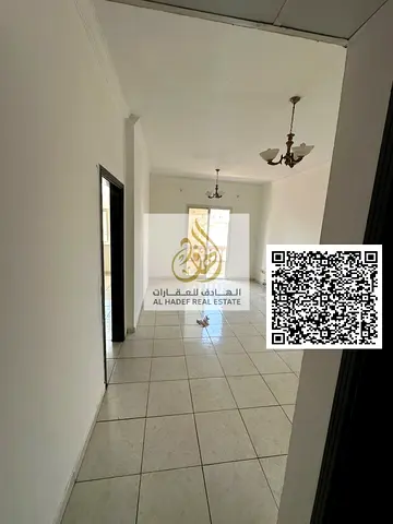 شقة للإيجار بالنعيمية 2، غرفة وصالة على شارع الملك فيصل، قريبة من إسطنبول ماركت والسفير مول. السعر 29,000 على 4 أو 6 دفعات، التأمين شيك مساحه ممتازه ج