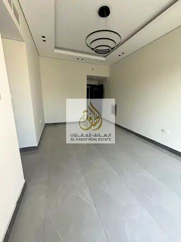 Distinctive apartment, balcony, free maintenance, spacious, prime location, easy access