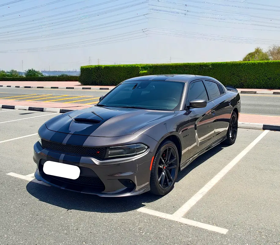 Dodge Charger 2021 — photo 1 of 11