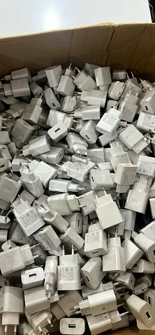 Bulk lot of used USB wall chargers - mixed condition
