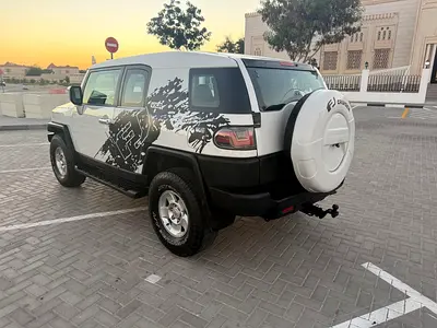 2010 Toyota FJ CRUISER photo 4