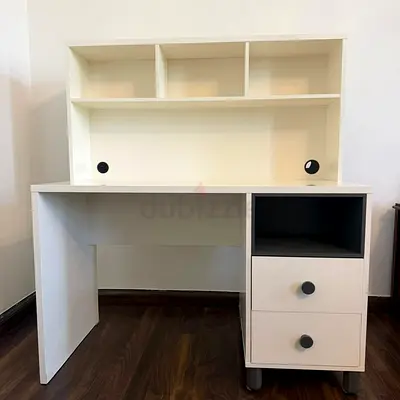 White Study Desk with Hutch and Drawers - Flawless Condition