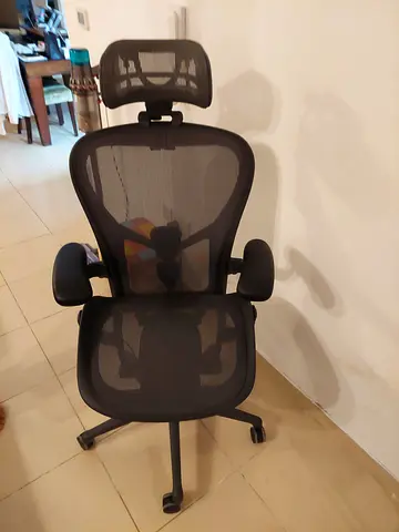 Selling Remastered Version V2 Herman Miller Aeron Graphite Chair Size C Full Option Arms Adjustable