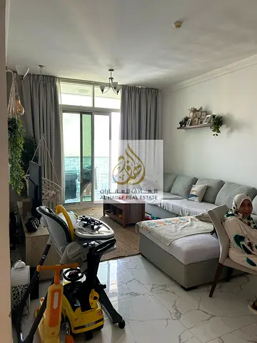 🏡✨ فرصة استثمارية مميزة في أبراج الواحة – عجمان ✨🏡  لا تفوت هذه الصفقة الرائعة سواء للسكن أو الاستثمار! شقة بمواصفات ممتازة وسعر مغري أقل من قيمتها
