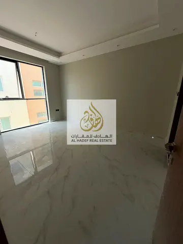 شقة مميزة,بلكونة,صيانة مجانية,مساحة واسعة,موقع مميز,سهل الوصول