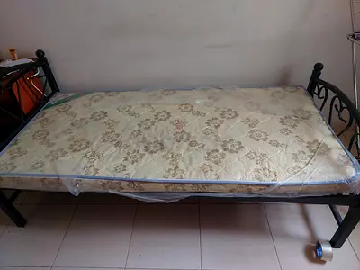 Bed space for rent. Muhaisna4, near talal market.