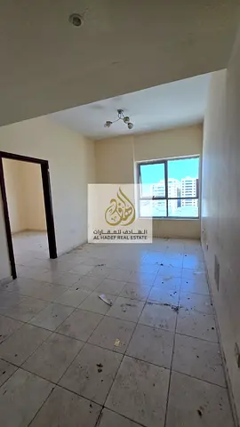غرفة وصالة للإيجار السنوي في الجرف 2 أبراج جاردن سيتي مطبخ أمريكي