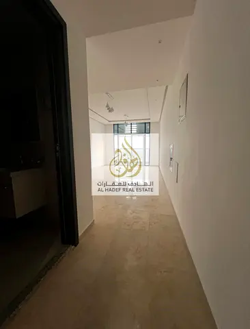 شقه ثلاث غرف وصاله اول ساكن