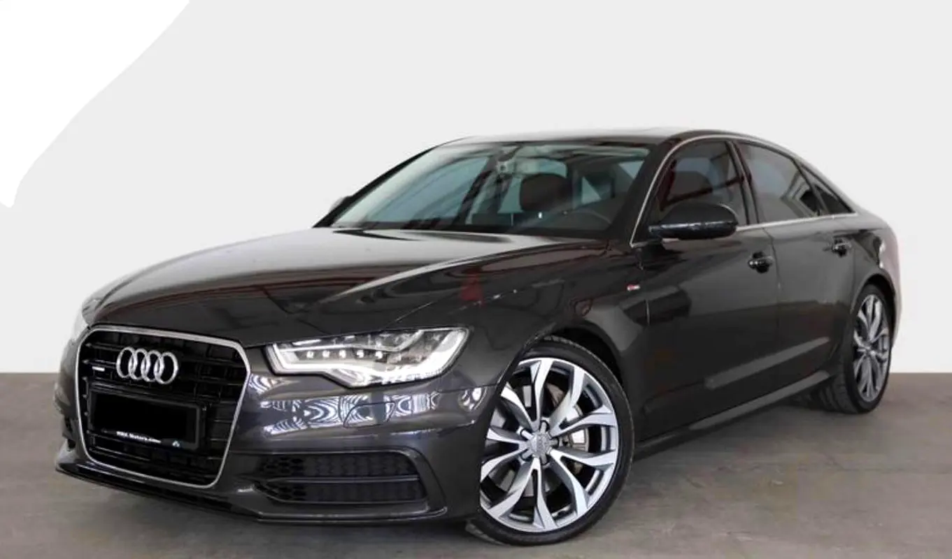 Audi A6 2015 — photo 1 of 17