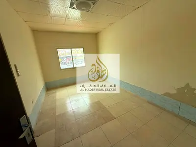 🏡✨ للإيجار السنوي في عجمان – المويهات 3 ✨🏡  فرصة مميزة للسكن في منطقة هادئة وحيوية، استوديو بمطبخ منفصل للإيجار السنوي في المويهات 3، بموقع ممتاز قر
