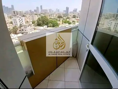 Studio apartment with balcony, separate kitchen, built-in wardrobes, spacious, open view, central air conditioning, and full maintenance included (own
