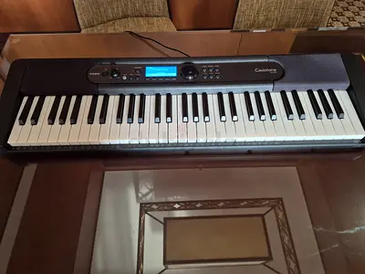 Piano Keyboard Casiotone LK-S450