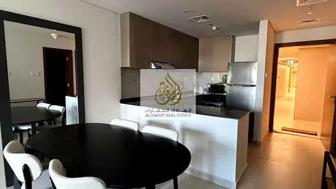 للإيجار السنوي بعجمان – غرفه وصاله مع  2  حمام وبلكونه وخزائن بالحائط