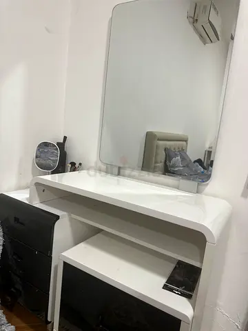 White modern vanity with storage - good condition