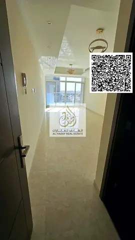 3 bedrooms, a living room, 3 bathrooms, and a panoramic balcony. Second occupancy. Excellent finishing. Spacious and well-appointed. Prime location in