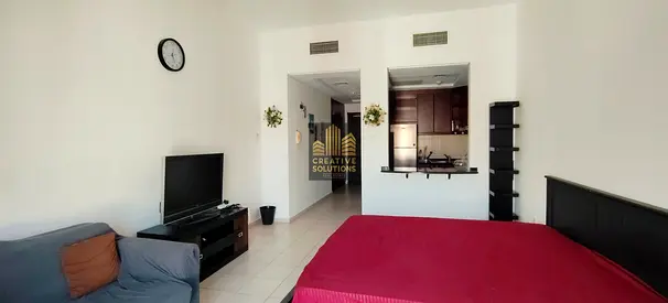 FULLY FURNISHED VACANT READY TO MOVE