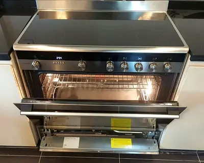 Free Delivery- SIEMENS iQ700 5-Burner Electric Ceramic Cooking Range 90x60 CM