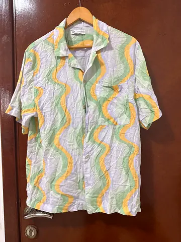 Zara wavy pattern short sleeve shirt