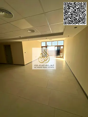 شقق 3 غرف وصالة بمواصفات فاخرة: • جميع الغرف ماستر • متاح غرفة خادمة • شقق ببلكونتين أو 4 بلكونات • إطلالات رائعة على البحر