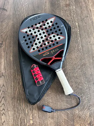 NOX AT10 Genius 18K Alum 2025 — Agustín Tapia Signature | Excellent Condition