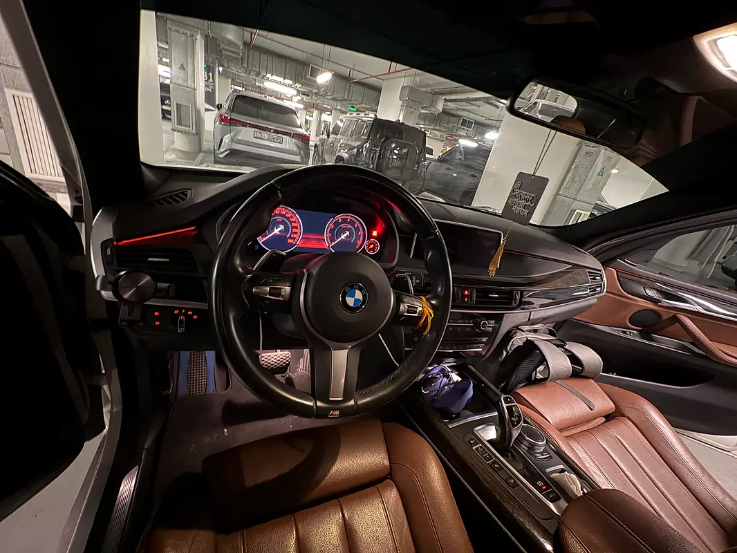 BMW X5 2017 — photo 1 of 6