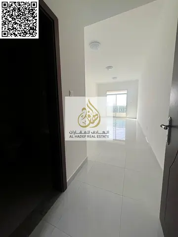 One bedroom and living room, first occupancy, 2 bathrooms with balcony, large area.