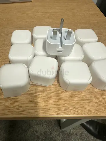 Apple 20W USB-C Power Adapter (UK Plug)