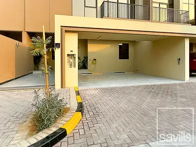 Single Row | Large Layout | Near Els Golf Club