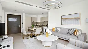 VACANT | MID FLOOR | 5* AMENITIES | HIGH ROI