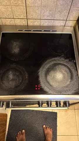 Electric 4 burner stove with oven