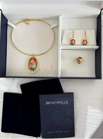 FreyWille Gold-Tone Enamel Jewelry Set – Necklace, Earrings  Ring (Like New)