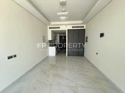 Hot Deal || Luxurious Studio || Balcony
