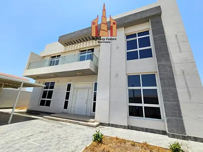 Like New Central AC wardrobe Balcony All Master room 5bhk Maids room gardan parking big villa